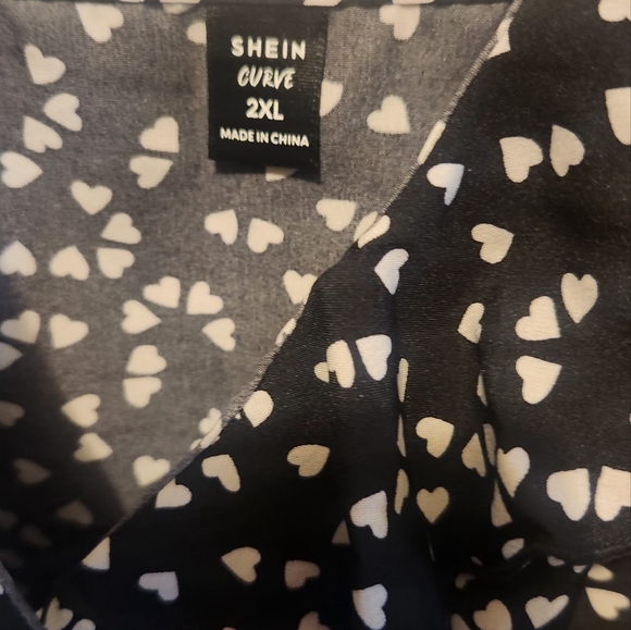 XL Wrap around large dress - Picture 2 of 6